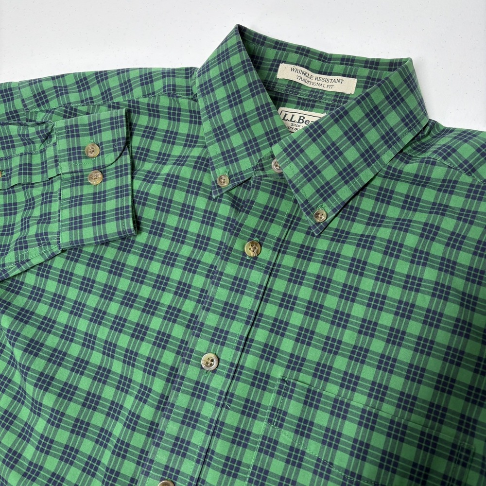 LL Bean Mens Long Sleeve‎ Plaid Shirt Size M Green Blue Wrinkle Resistant Hiking